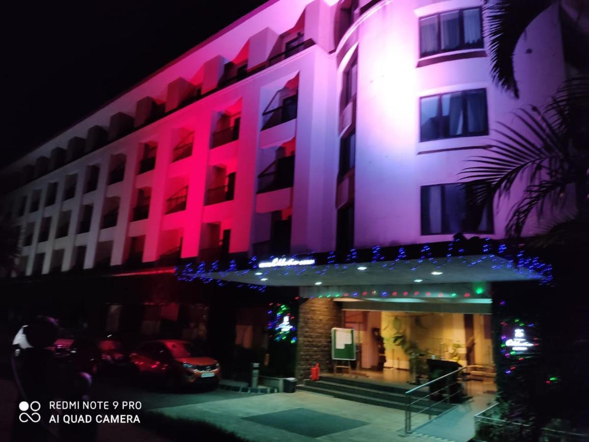 Hotel Celebration Lavasa Exterior foto