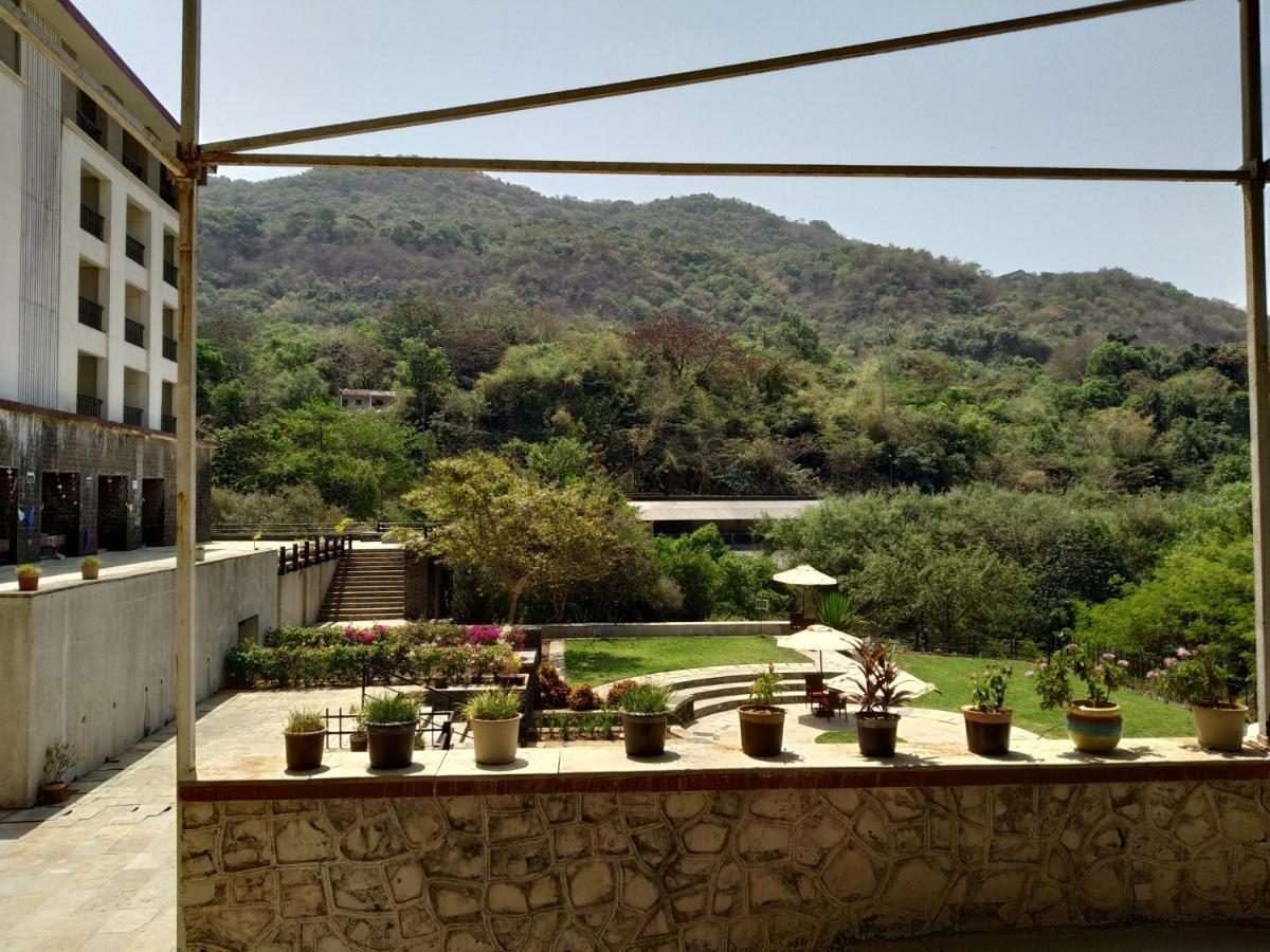 Hotel Celebration Lavasa Exterior foto